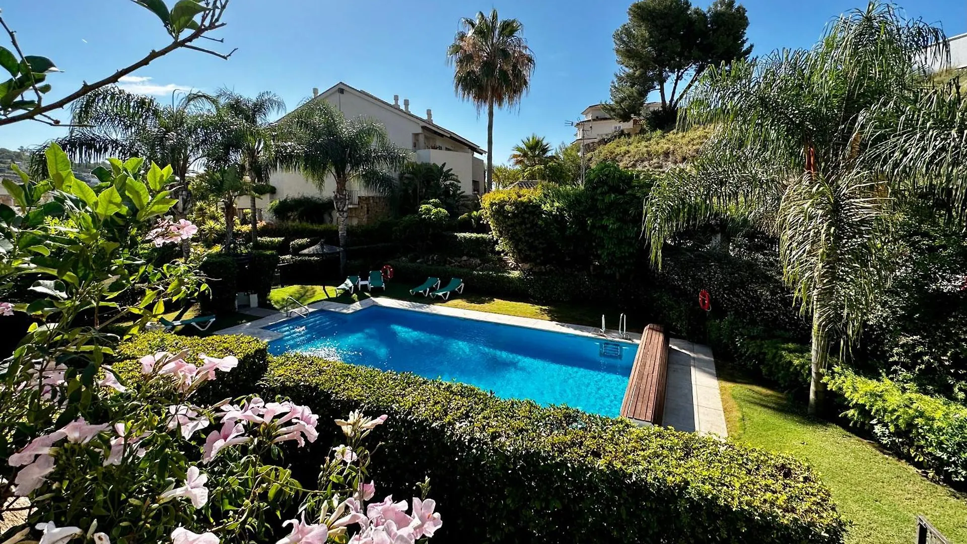 Apartment Golf Gardens Luxury Rio Real - Eaw Homes Marbella